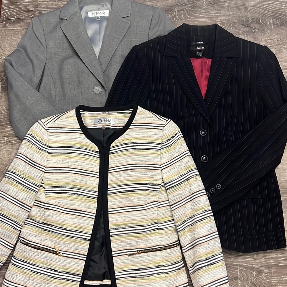 Kasper Women’s Striped Cream Jacket - Professional Open Front Blazer